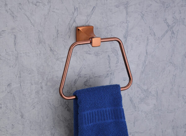 Towel rod